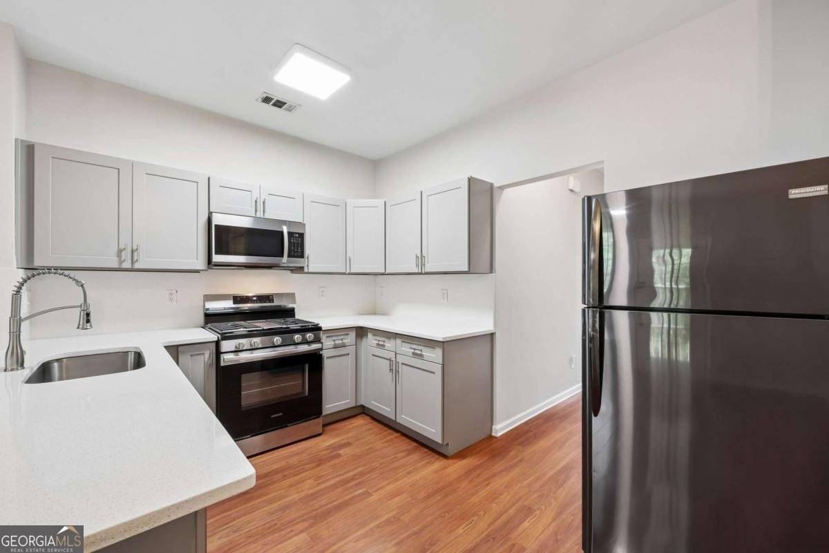 3286 Mill Springs Circle Buford - Photo 10