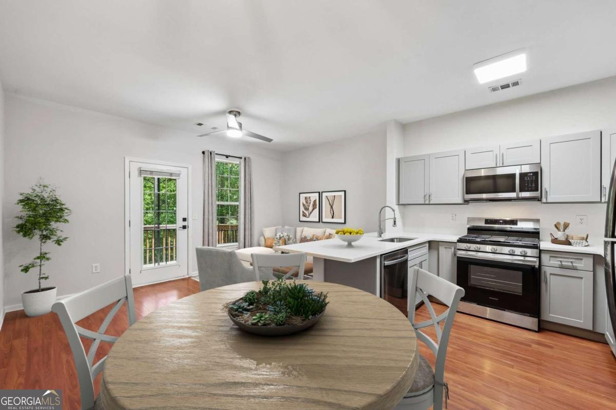 3286 Mill Springs Circle Buford - Photo 7