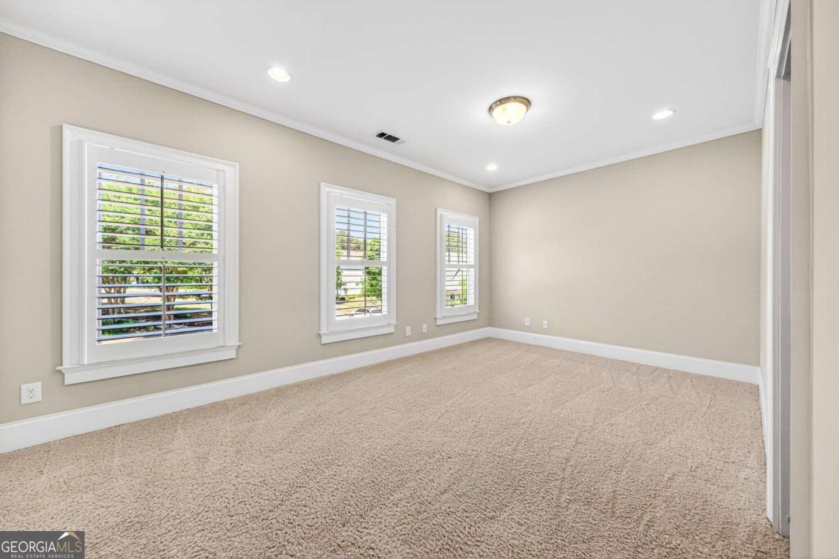 3855 Greenleffe Drive Statham - Photo 35