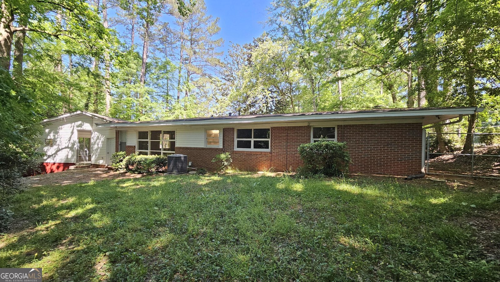 805 Dogwood Circle Macon - Photo 10