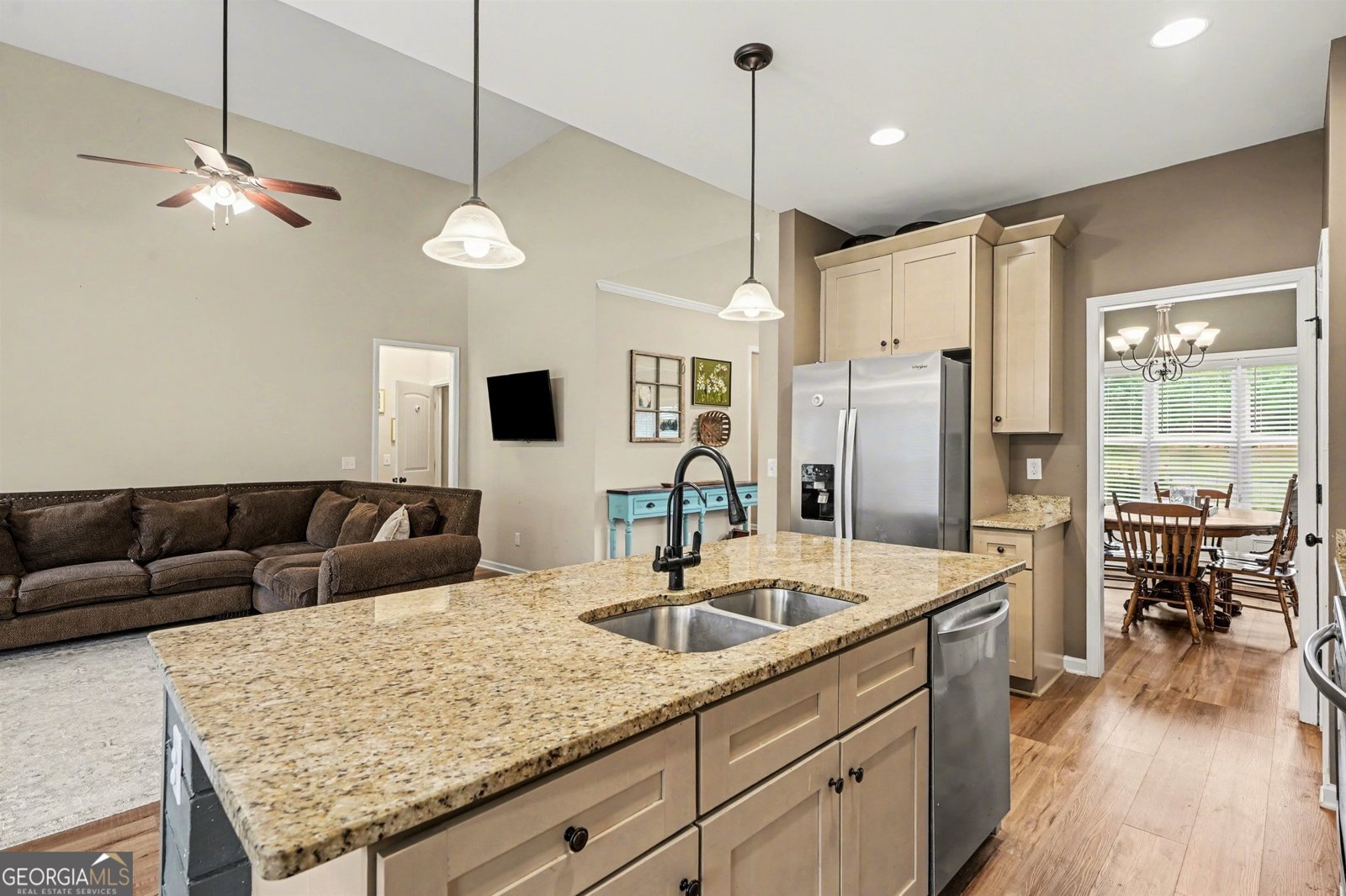 1136 Silverleaf Circle Griffin - Photo 10