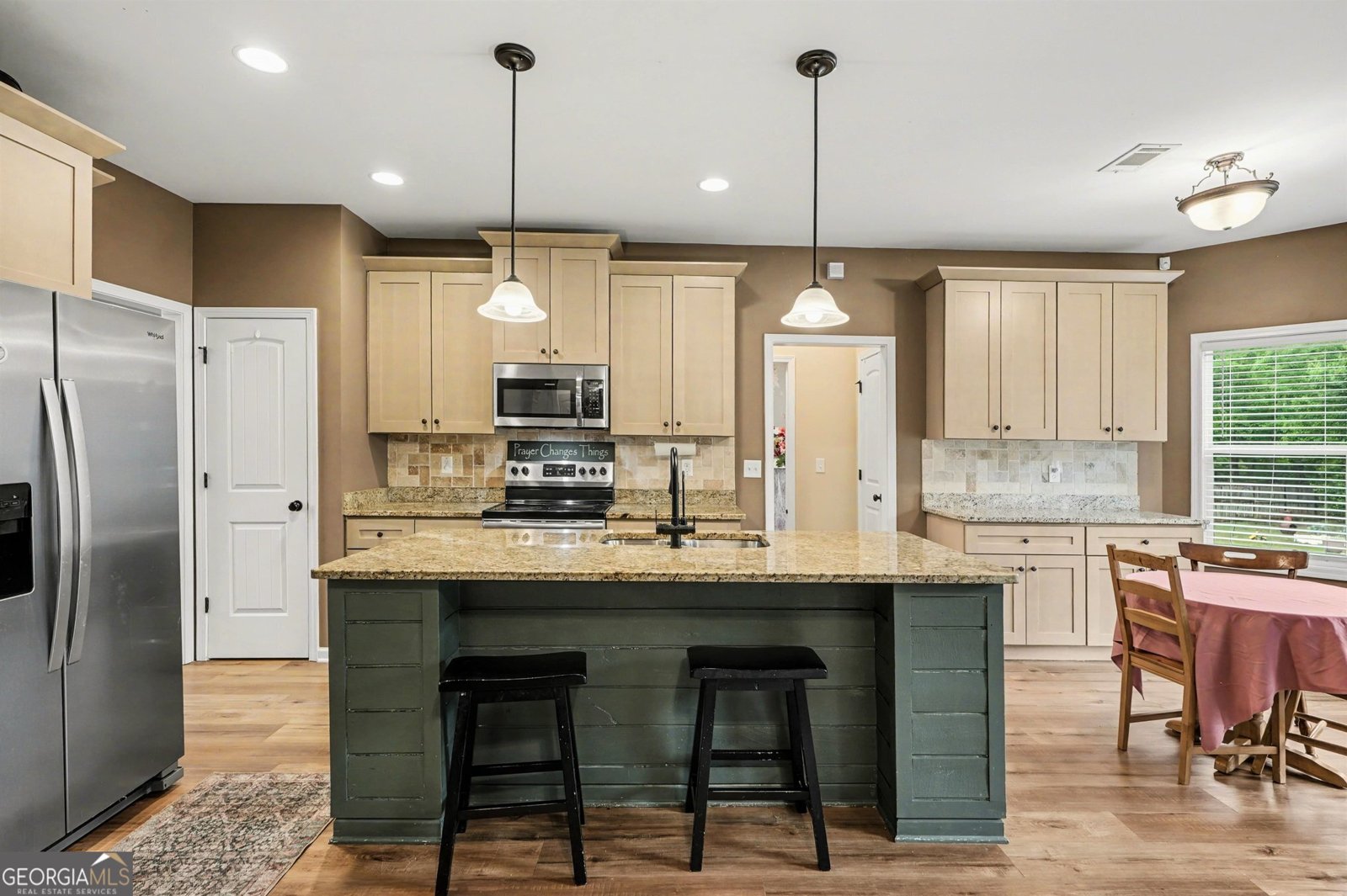 1136 Silverleaf Circle Griffin - Photo 8