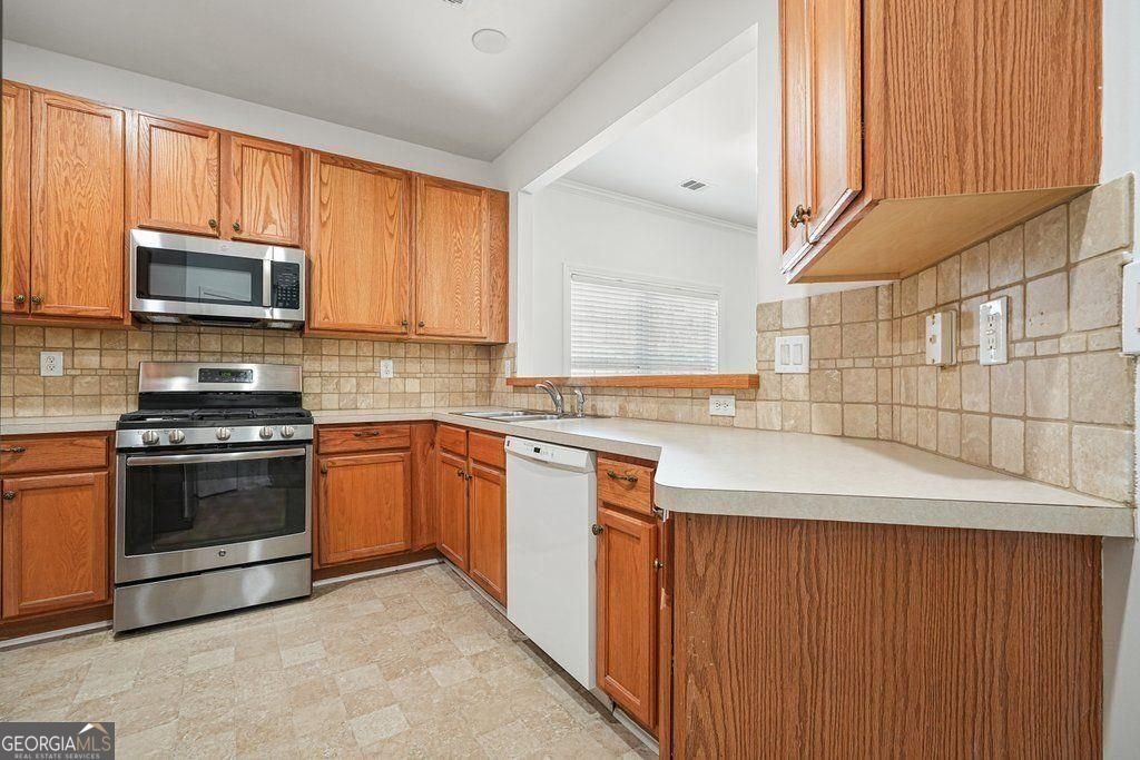1411 Raven Rock Trail Kennesaw - Photo 11