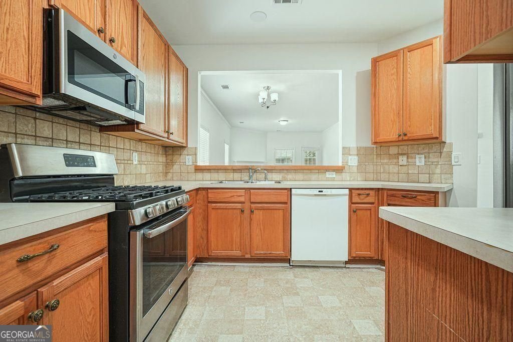 1411 Raven Rock Trail Kennesaw - Photo 12