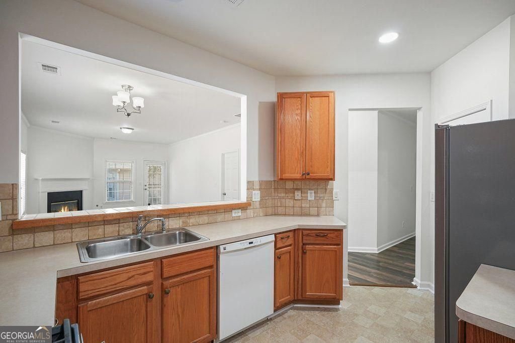 1411 Raven Rock Trail Kennesaw - Photo 13
