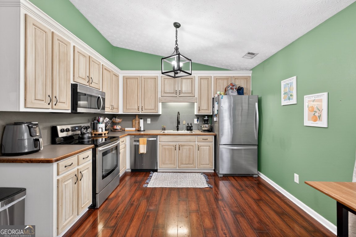 775 Slayton Drive Bethlehem - Photo 11