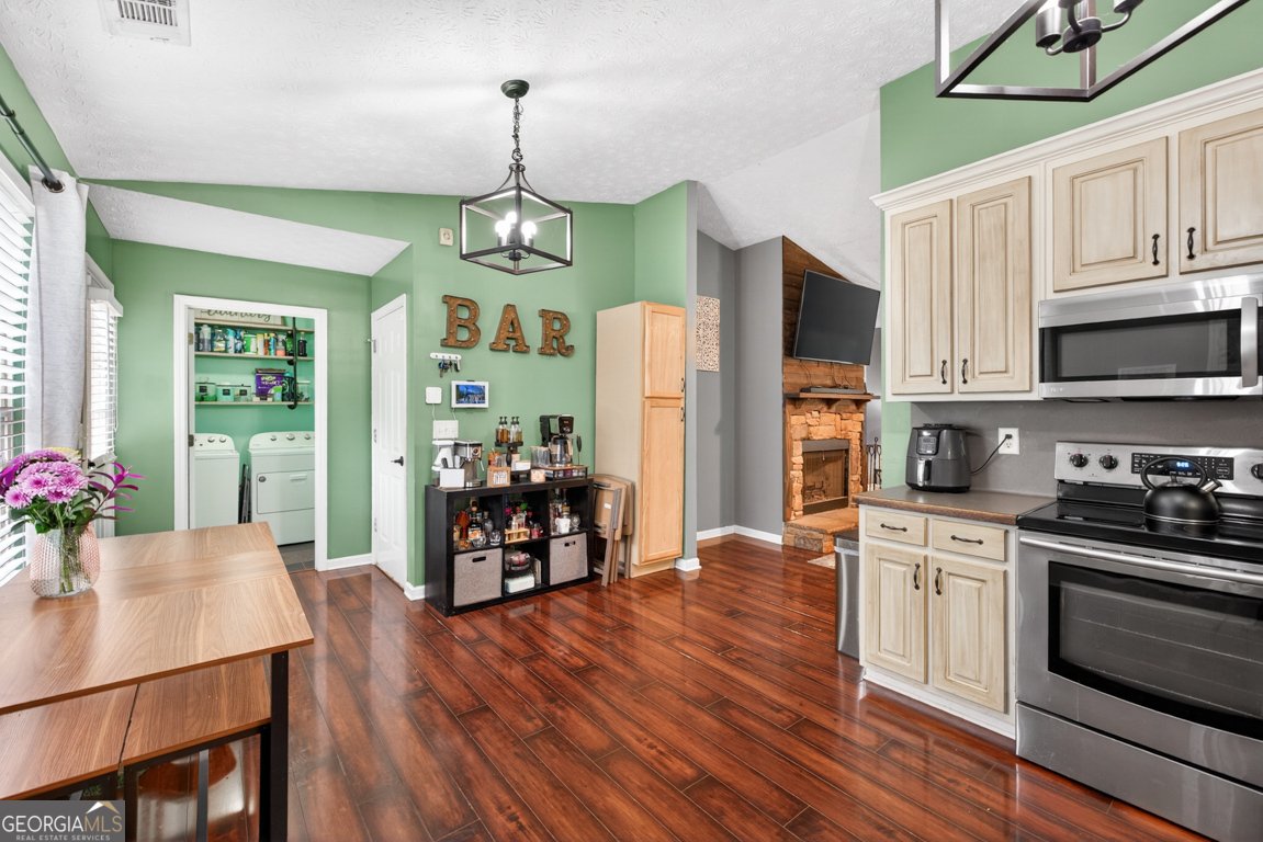 775 Slayton Drive Bethlehem - Photo 13
