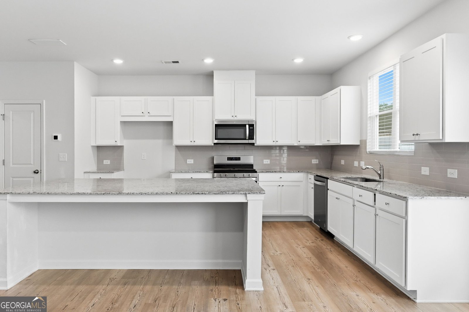 230 Point Place Drive Loganville - Photo 10