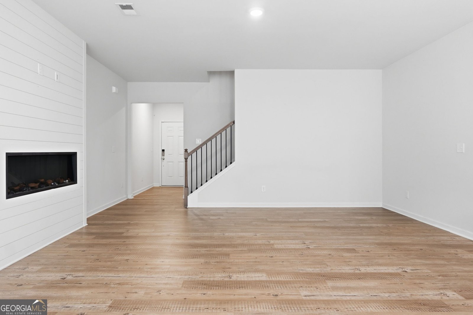 230 Point Place Drive Loganville - Photo 13