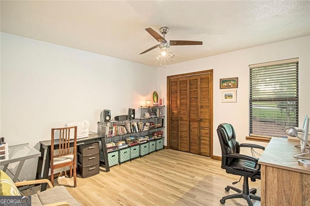 8616 Wood Springs Court Douglasville - Photo 11