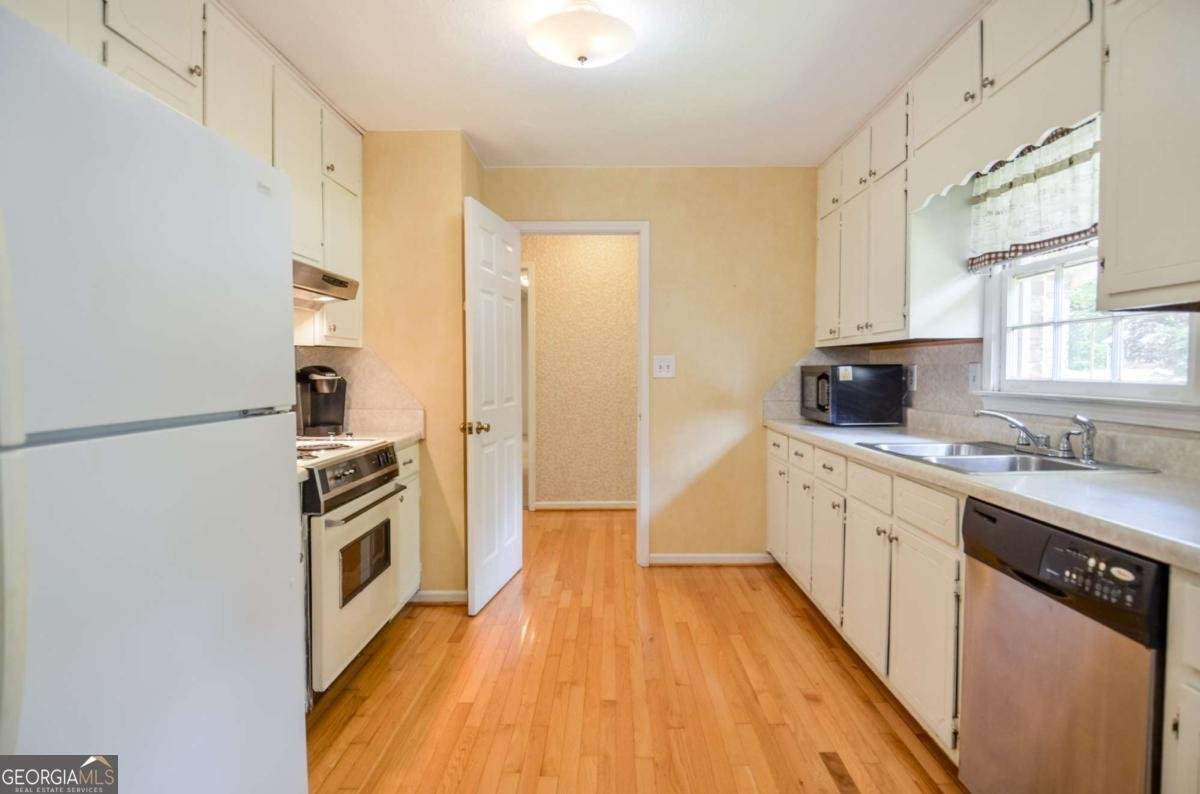 4465 Lisa Way Lilburn - Photo 16
