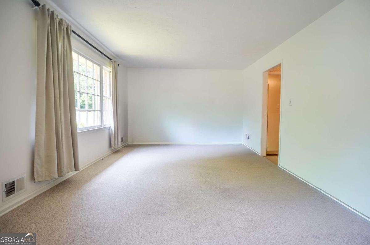 4465 Lisa Way Lilburn - Photo 7