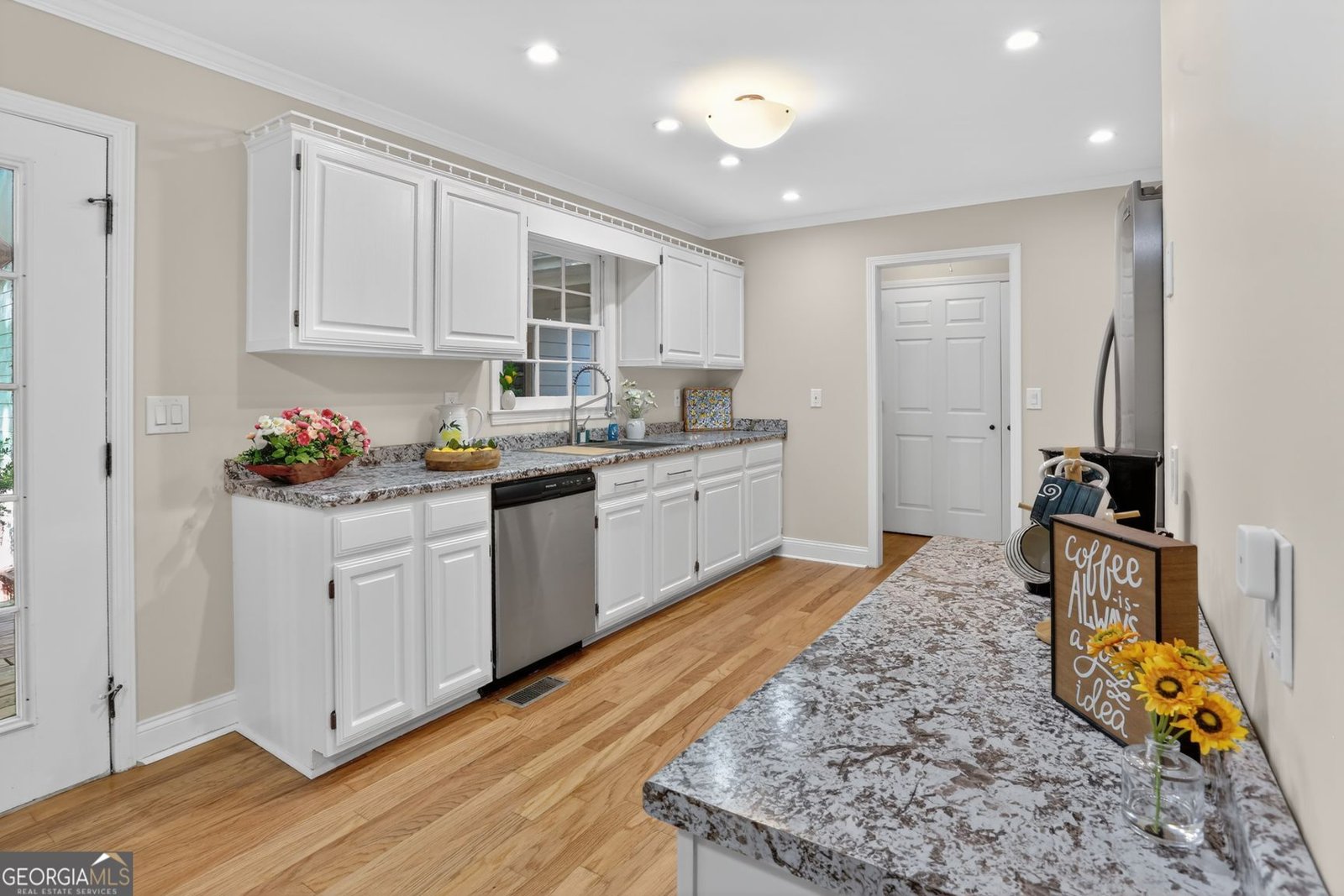 90 Hoglen Drive Covington - Photo 10