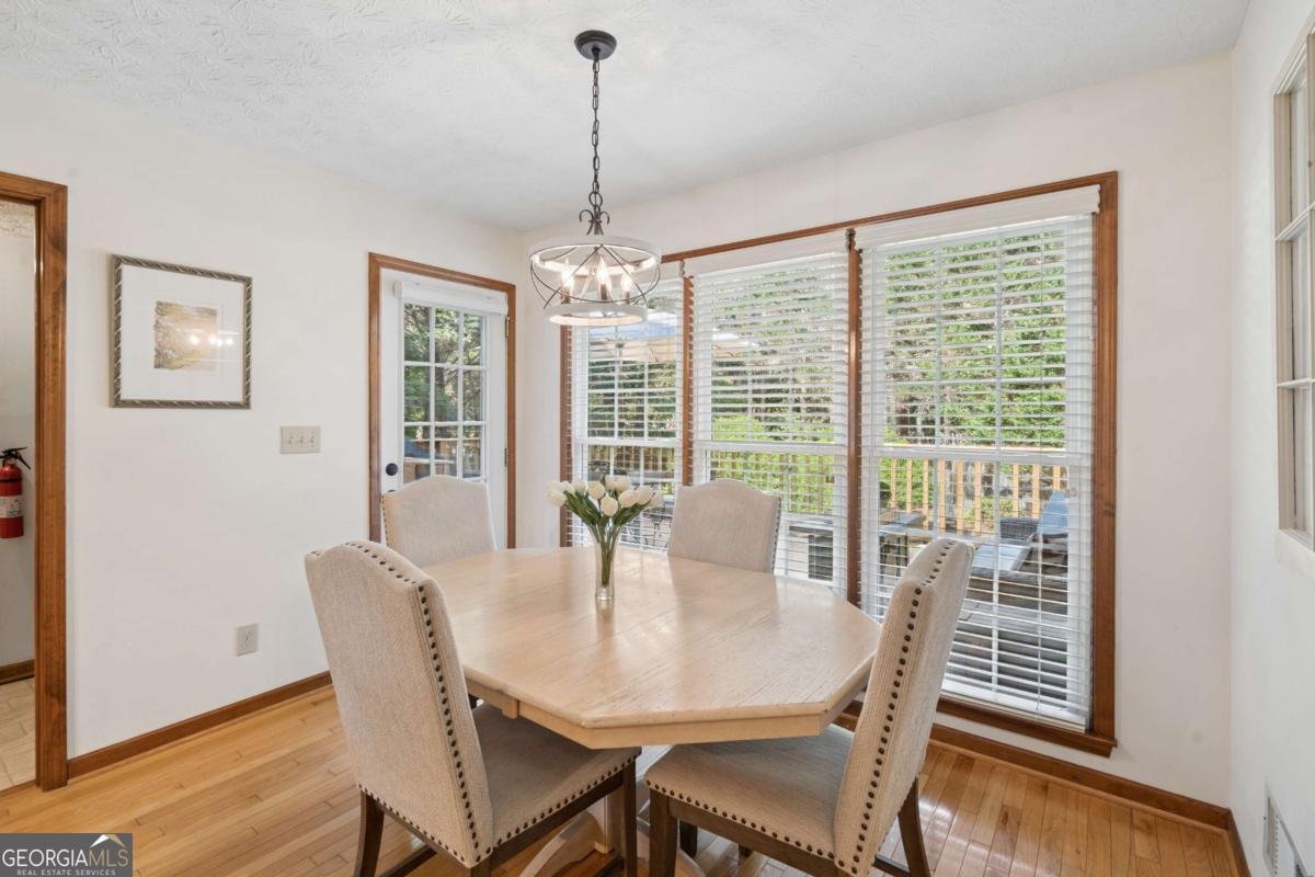 11210 Surrey Park Trail Johns Creek - Photo 13