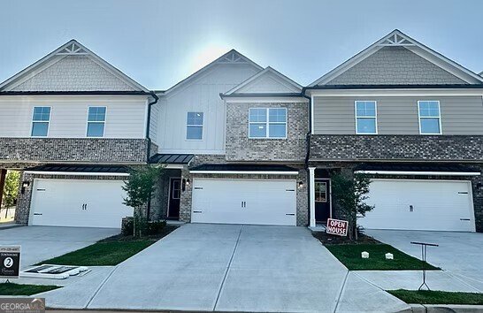 15 Creekside Commons Drive Hoschton - main photo