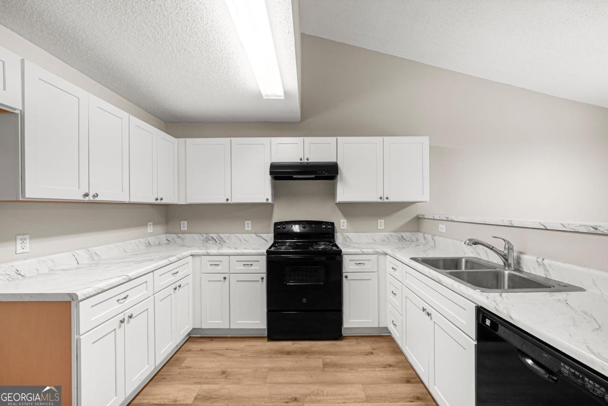 6753 Merrywood Drive Fairburn - Photo 8