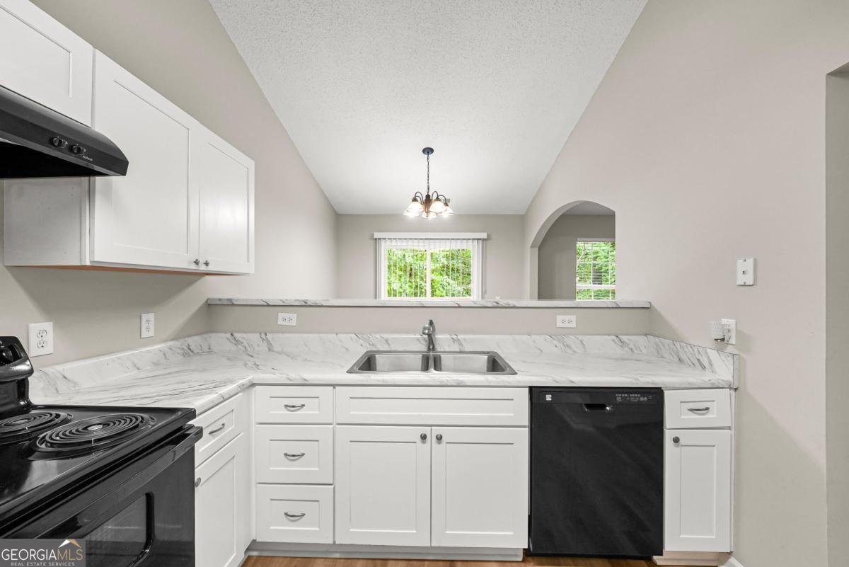 6753 Merrywood Drive Fairburn - Photo 9