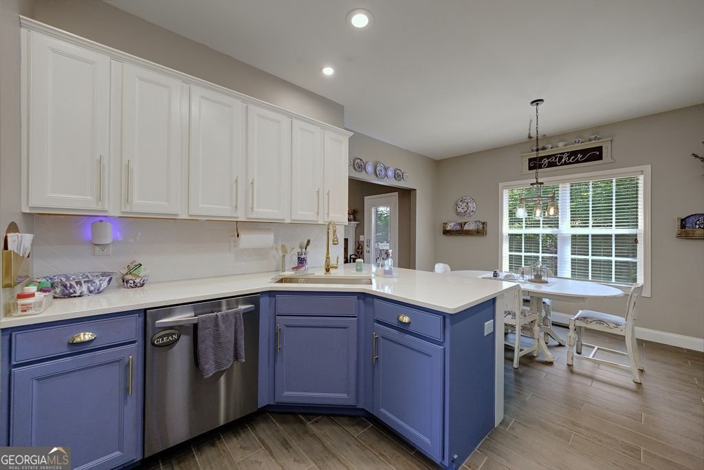 8225 Mossybrook Lane Douglasville - Photo 16