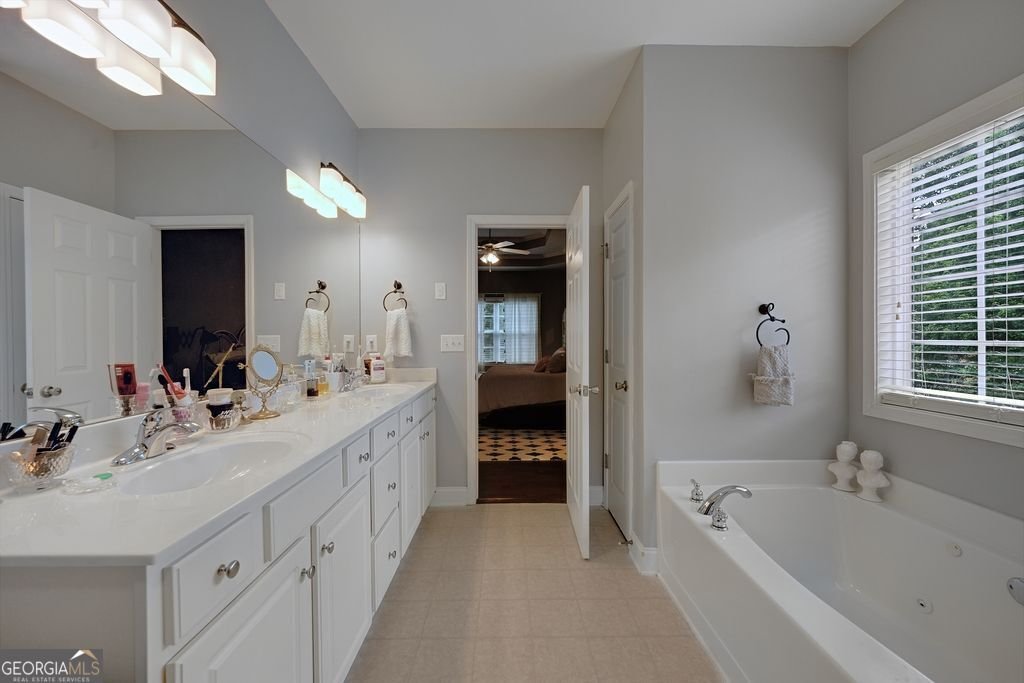 8225 Mossybrook Lane Douglasville - Photo 31