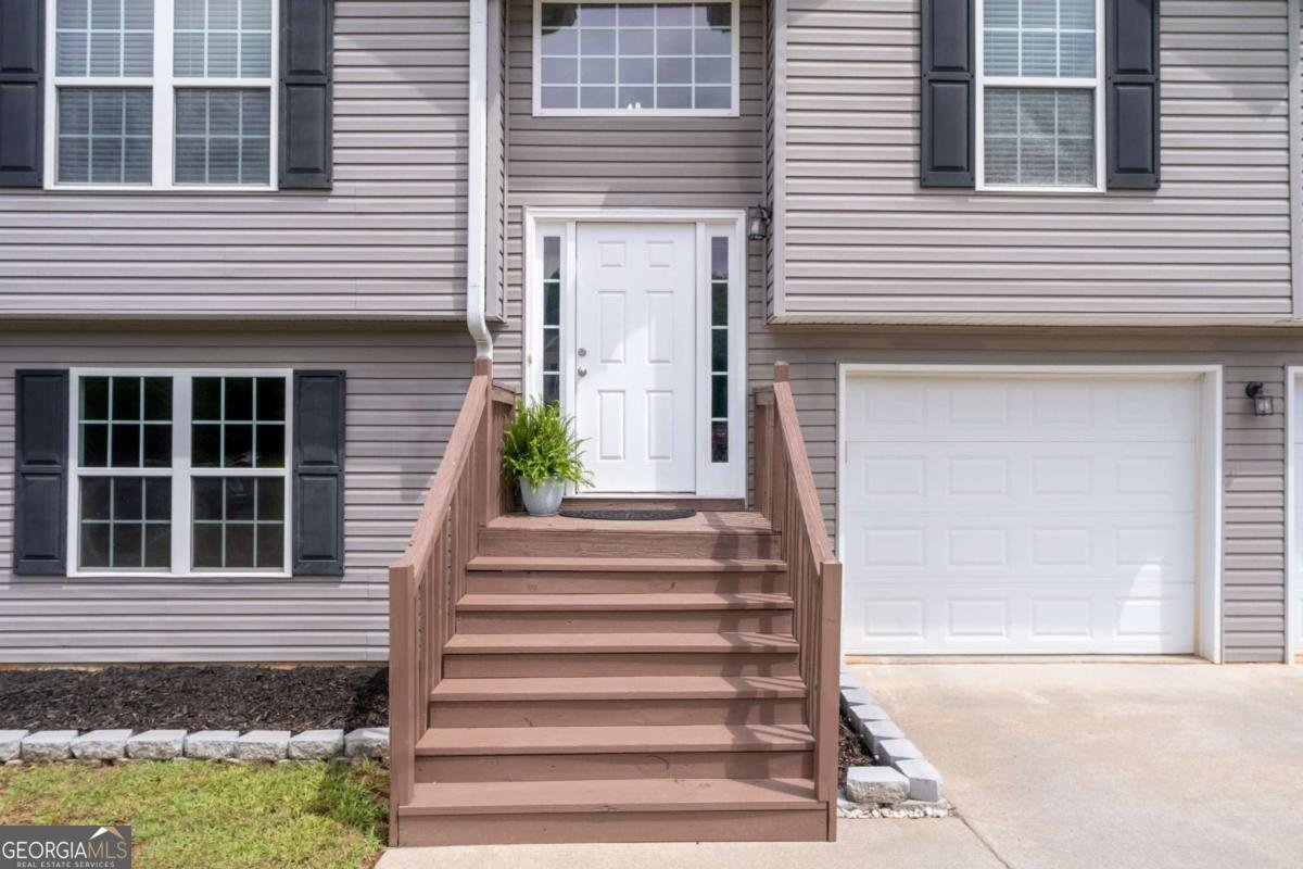 5458 Latham Manor Drive Gainesville - Photo 6
