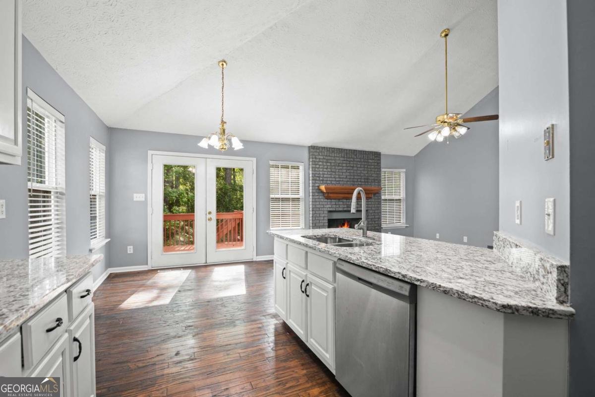 3911 Brianna Drive Powder Springs - Photo 14