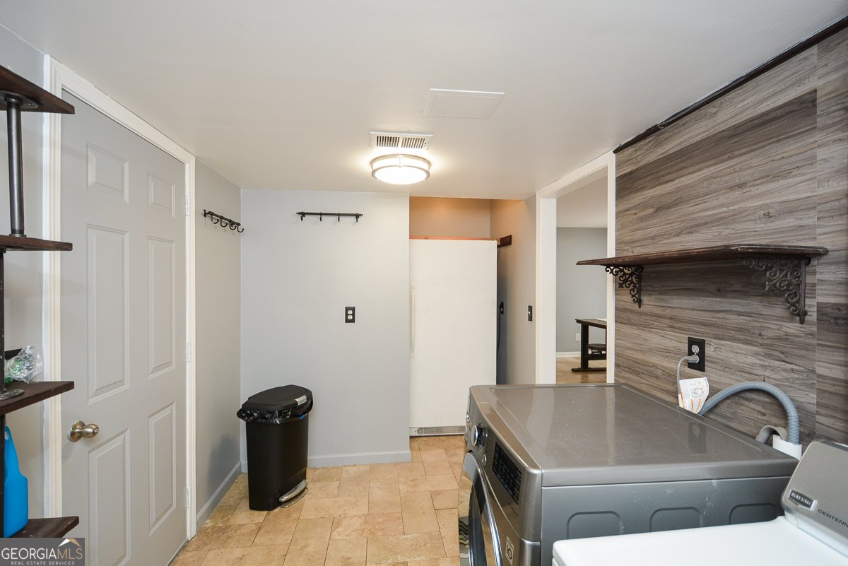 810 Hampton Court Woodstock - Photo 17