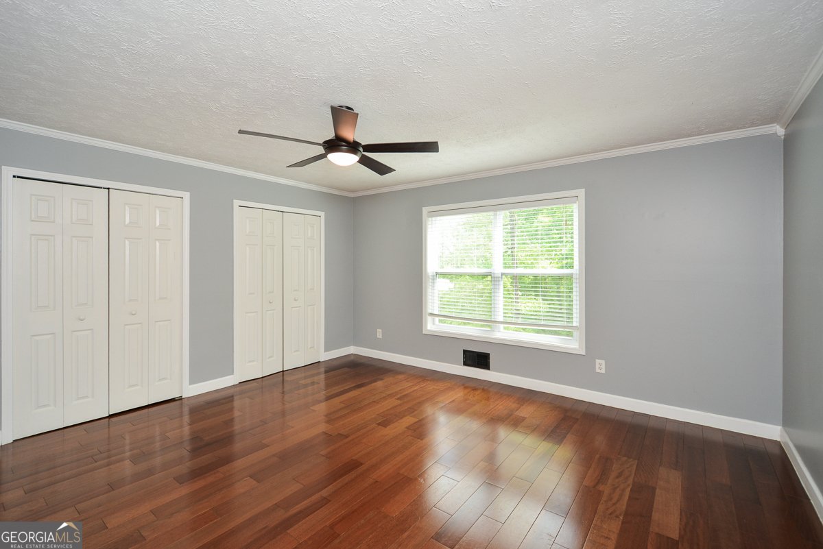 810 Hampton Court Woodstock - Photo 18
