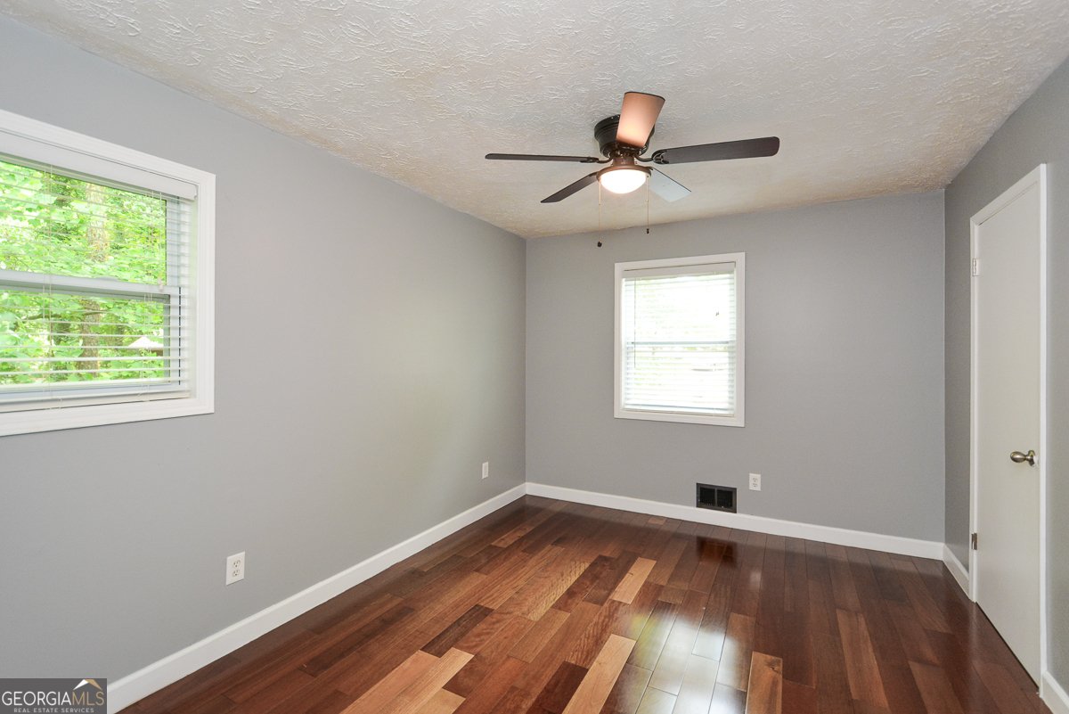 810 Hampton Court Woodstock - Photo 27