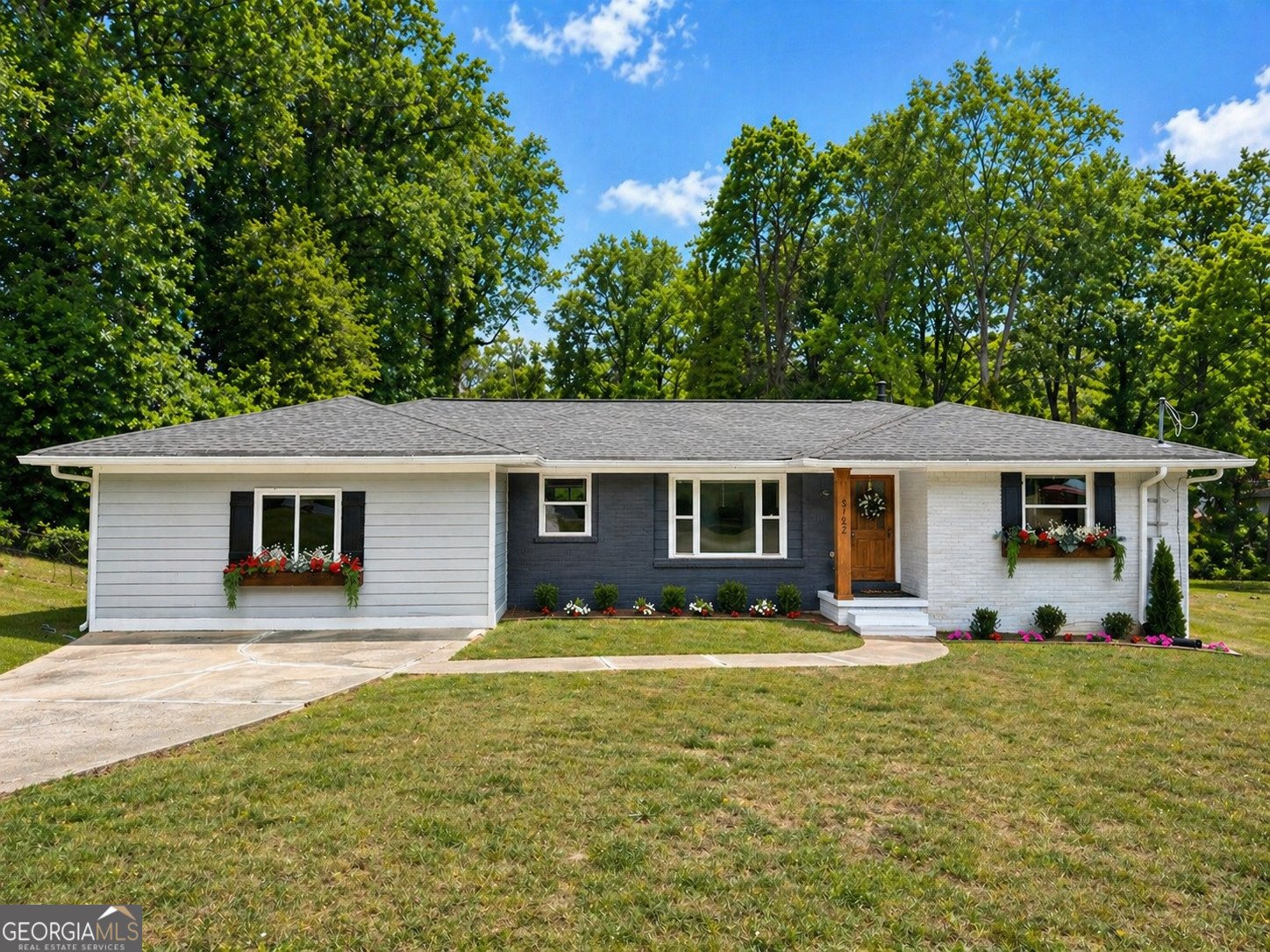 3152 Columbia Woods Drive Decatur - Photo 1
