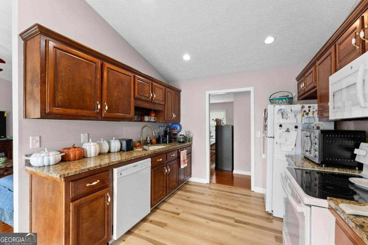 4570 Summerset Drive Gainesville - Photo 14