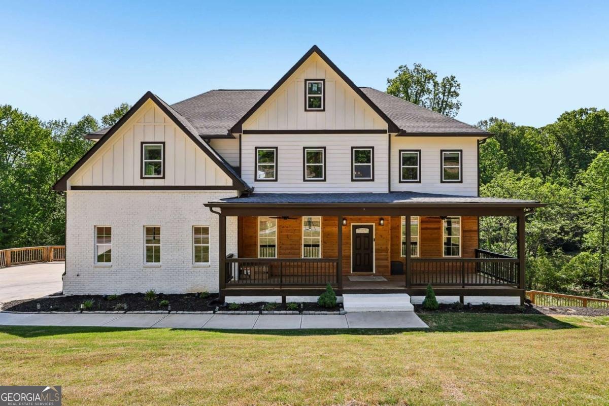 4214 Quail Creek Drive Flowery Branch - Photo 1