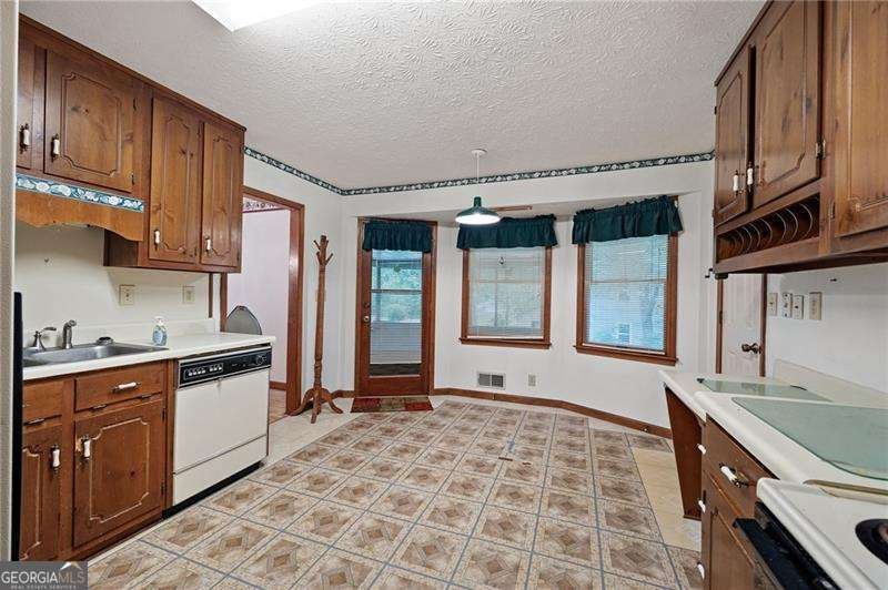 291 Crabapple Court Powder Springs - Photo 12