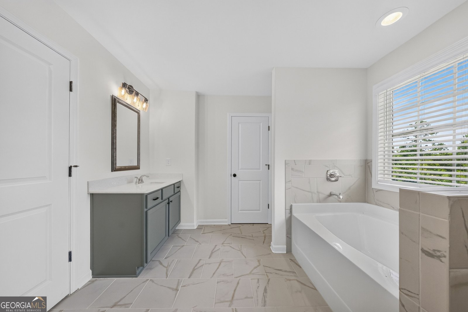 9141 Kadie Way Columbus - Photo 12