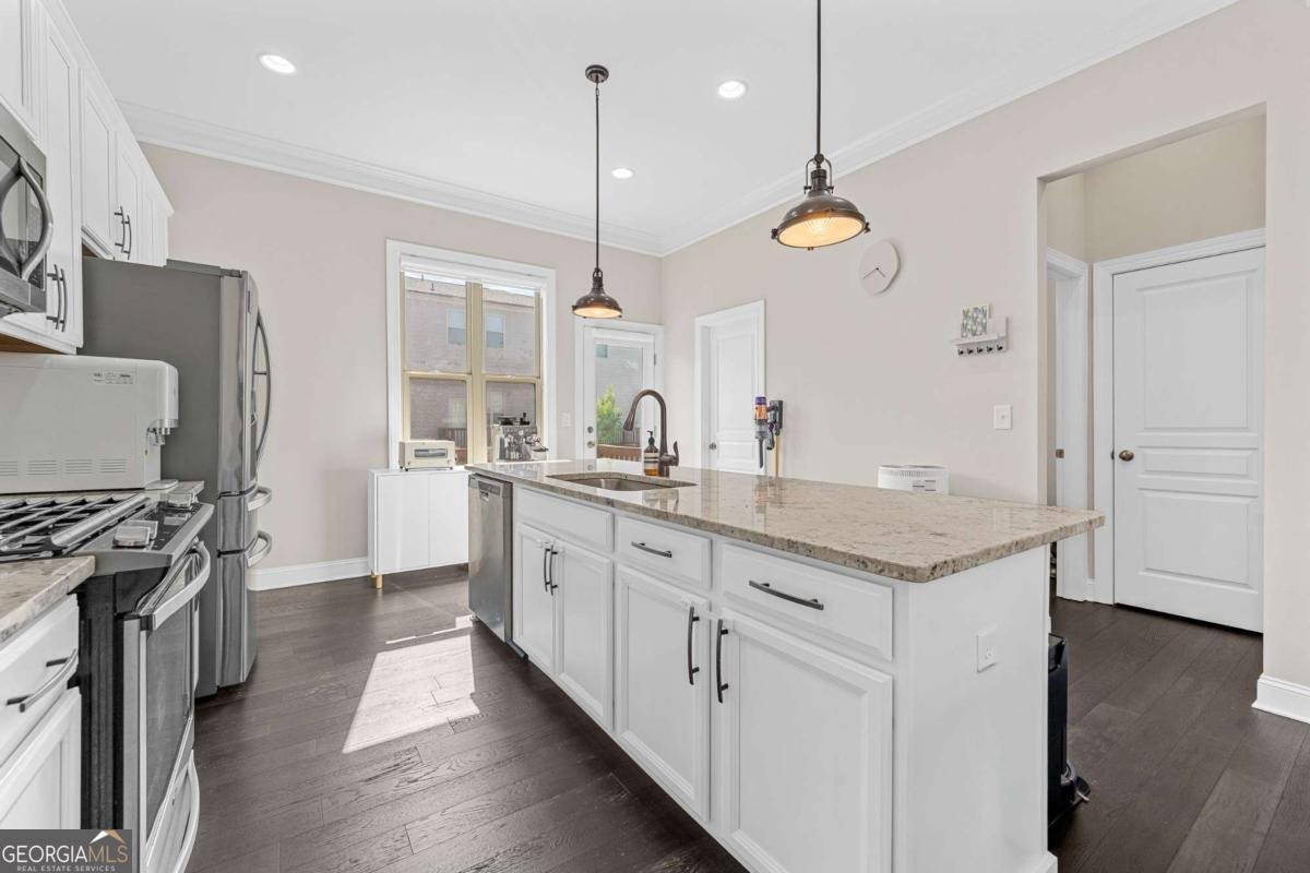 4468 Dunblane Avenue Sugar Hill - Photo 17