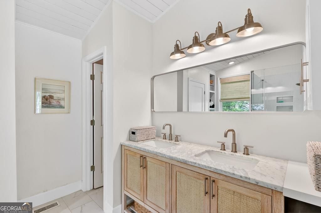 8012 Beachwood Drive Murrayville - Photo 21