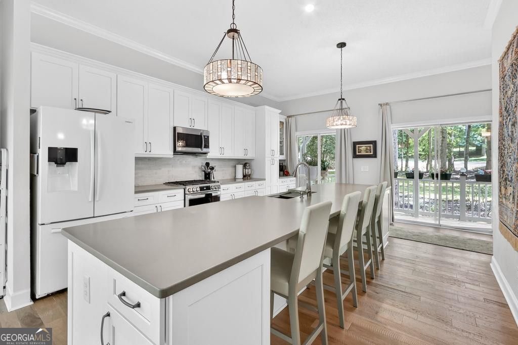 8012 Beachwood Drive Murrayville - Photo 9