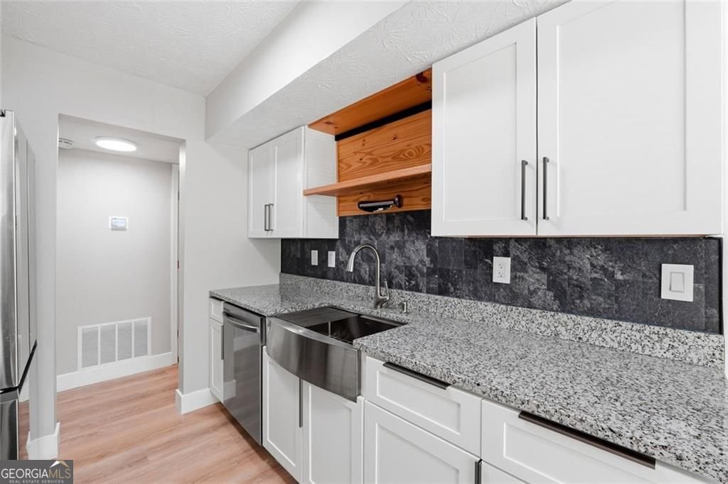 1403 Glenleaf Drive Peachtree Corners - Photo 16