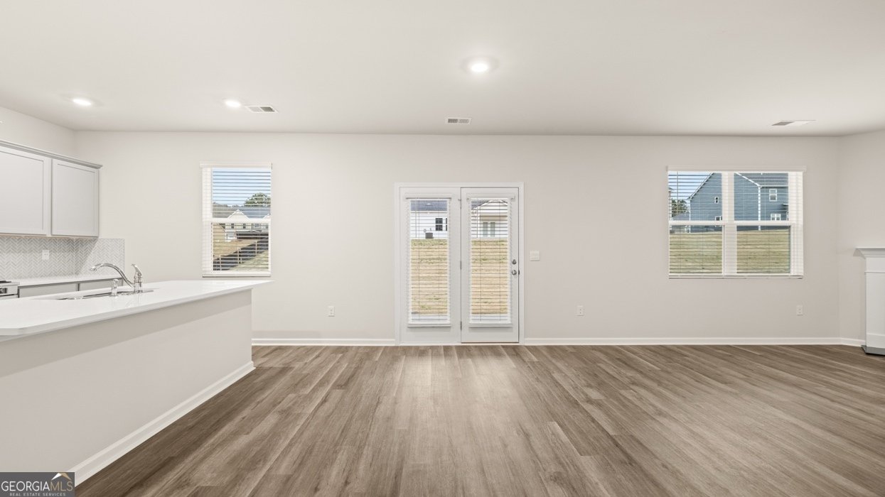 228 Defilippe Drive Statham - Photo 10