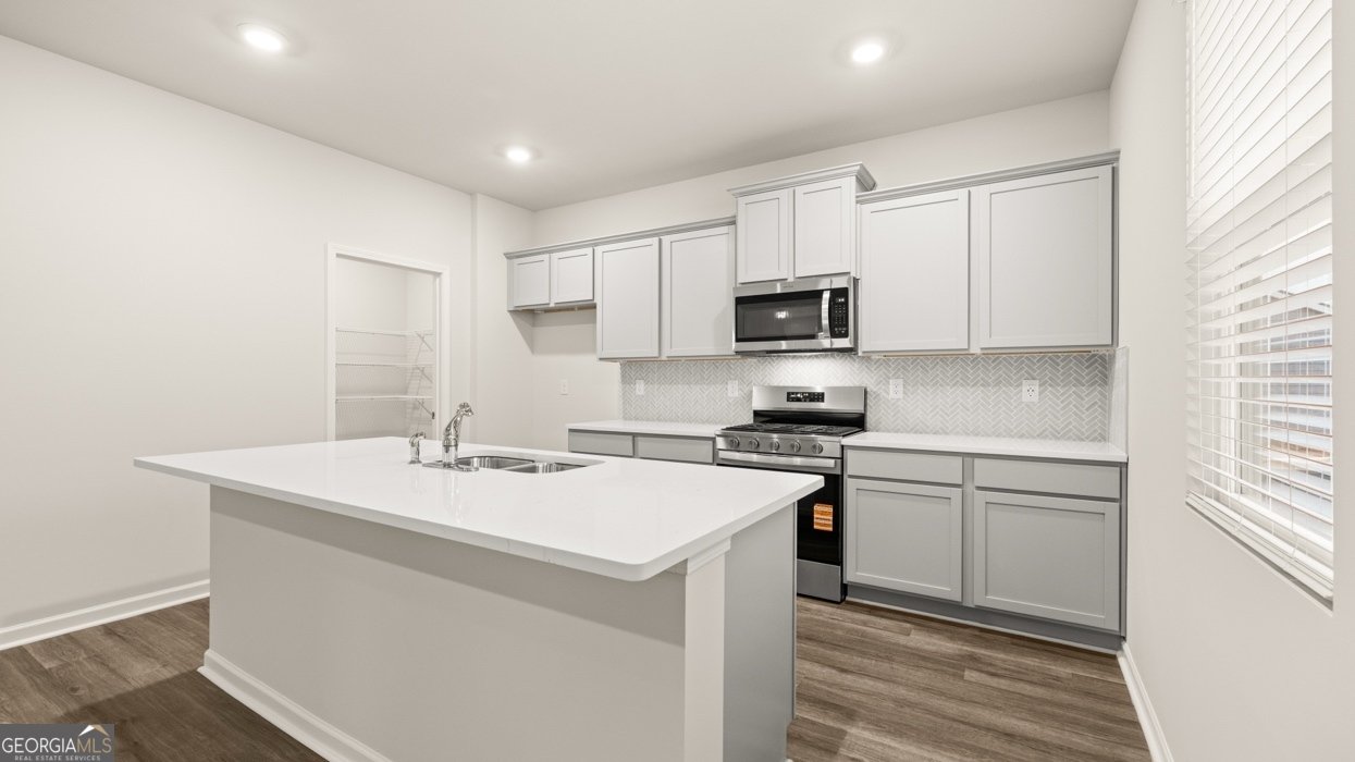 228 Defilippe Drive Statham - Photo 6