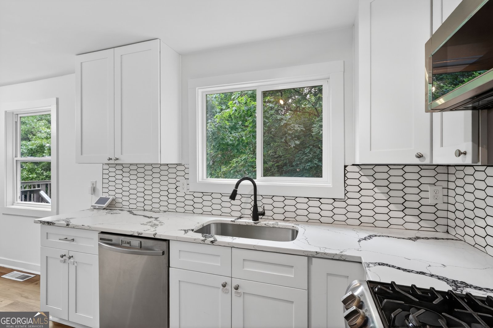 1204 Empire Circle Lawrenceville - Photo 10