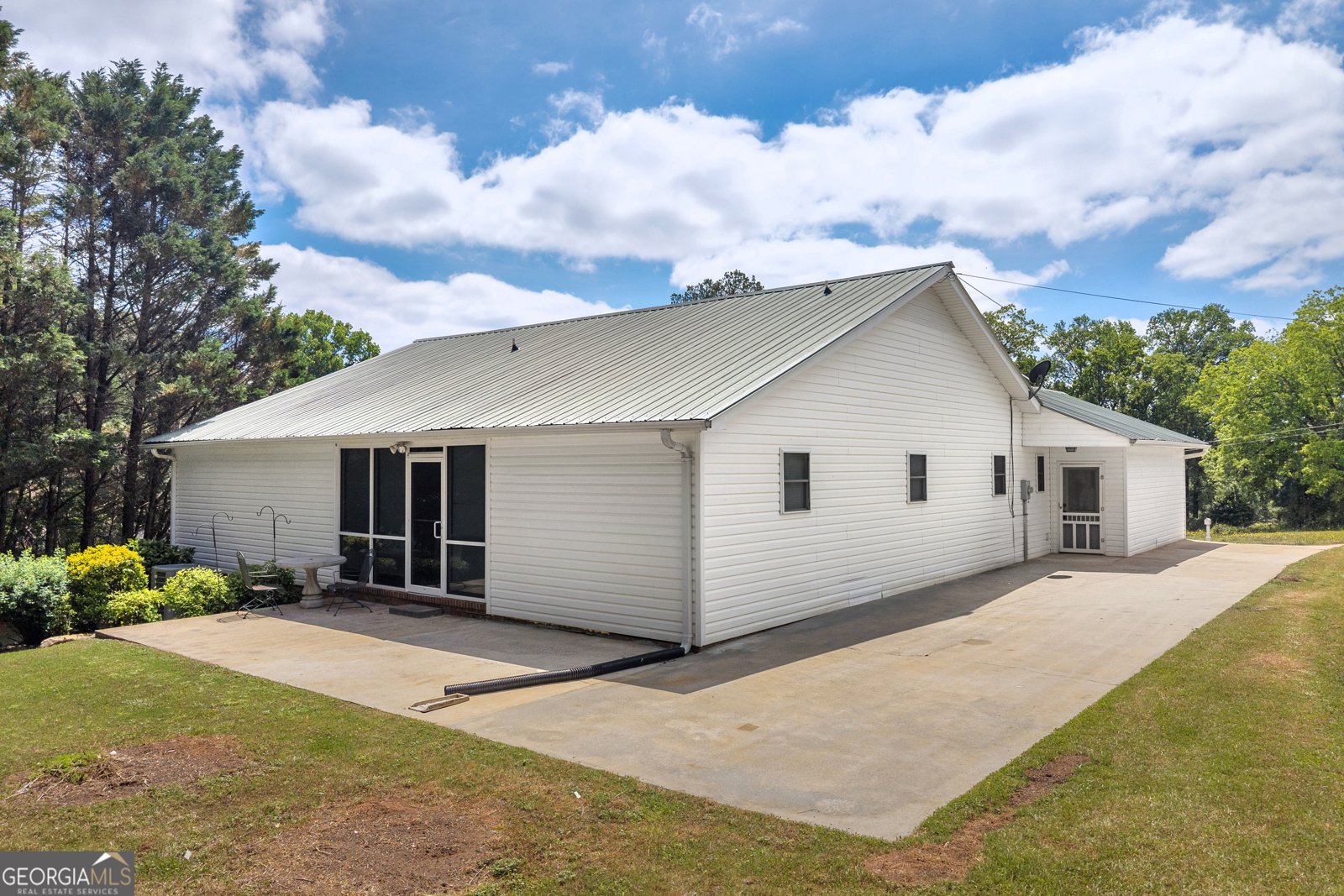 99 Parker Street Carnesville - Photo 14