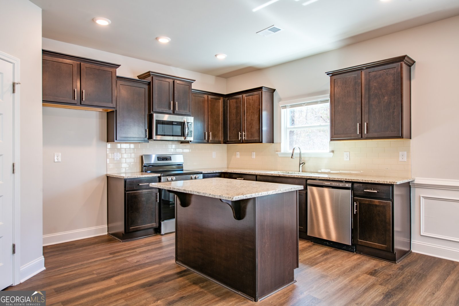 1157 Barrington Place Way Macon - Photo 6