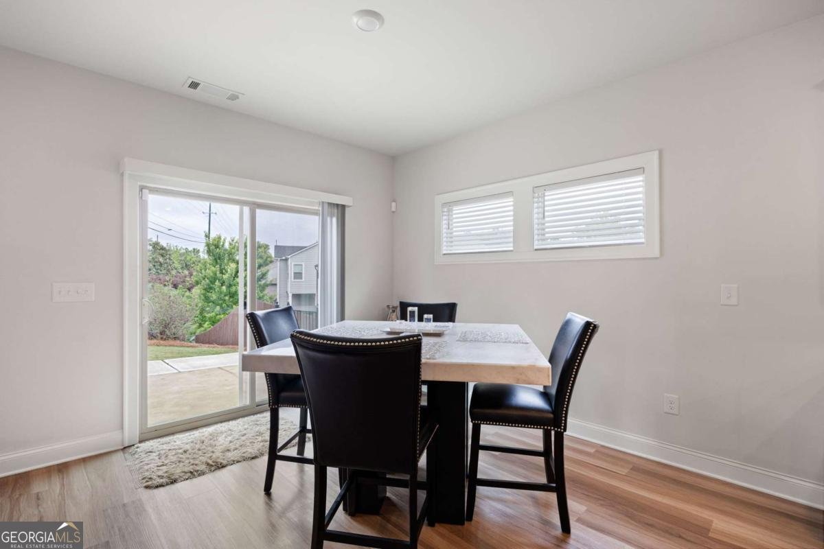 103 Grove View Road Woodstock - Photo 18