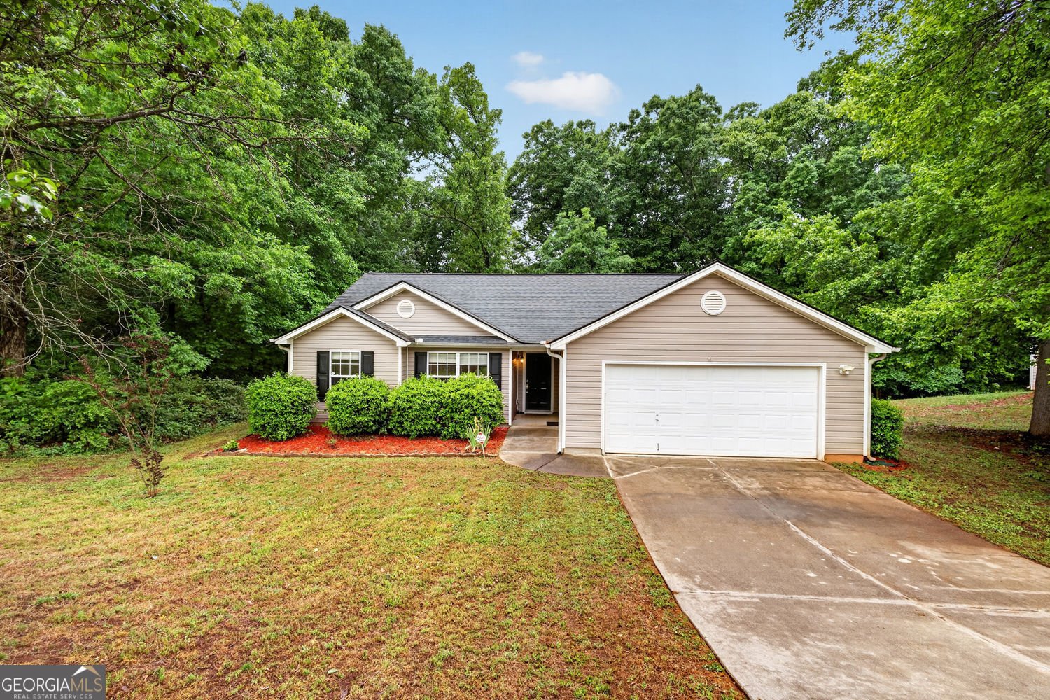 466 Raymond Drive Winder - Photo 1