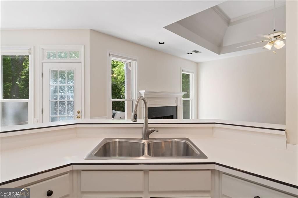 5230 Wickershire Drive Peachtree Corners - Photo 25