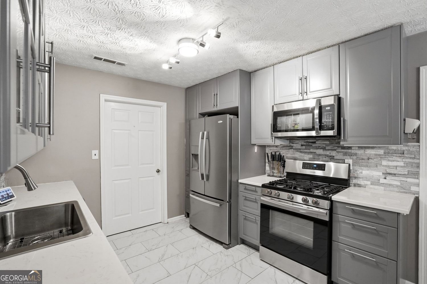 131 Homestead Way Locust Grove - Photo 13