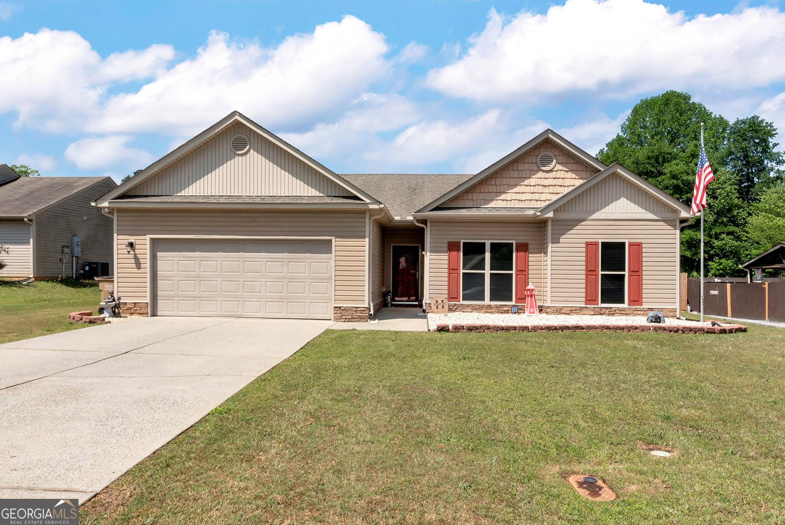 1424 Silvergate Way Winder - Photo 1