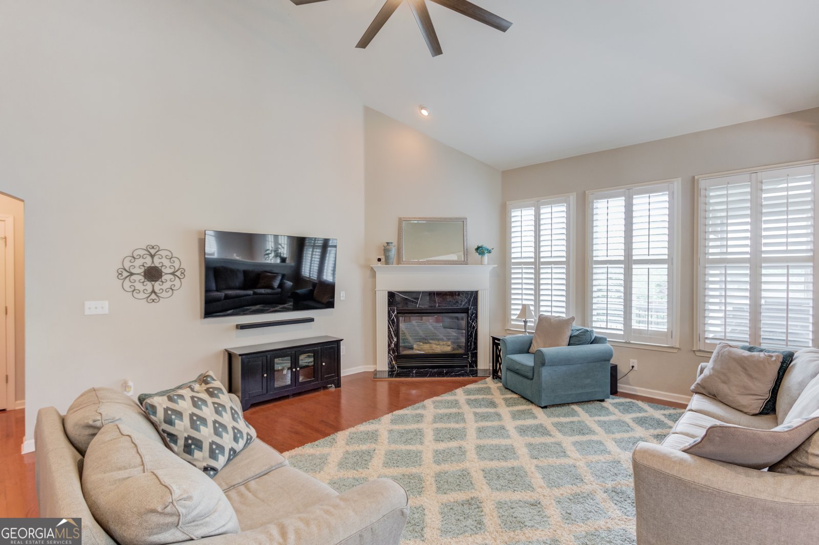 7568 Brookstone Circle Flowery Branch - Photo 9