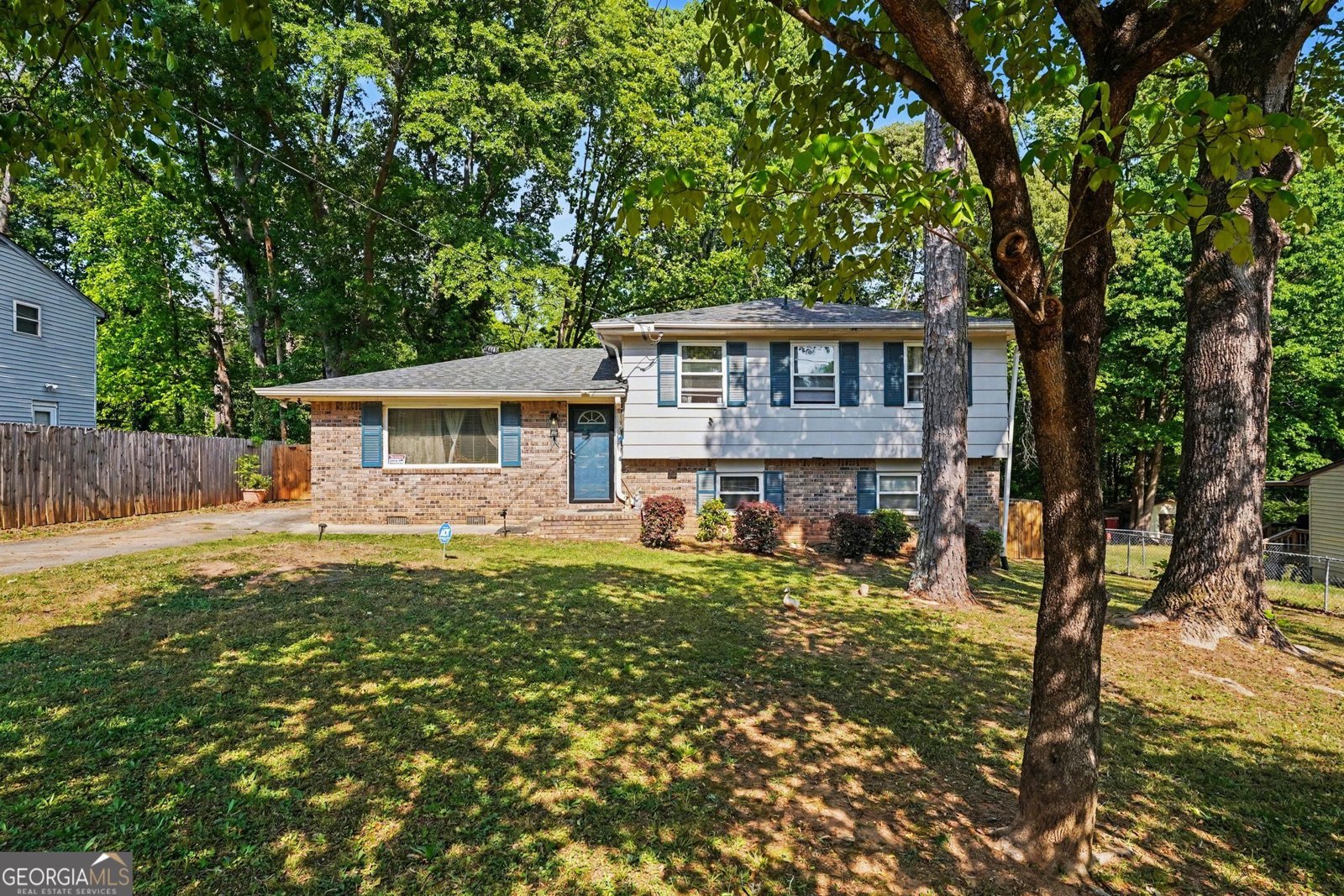6260 Crestview Lane Forest Park - Photo 1