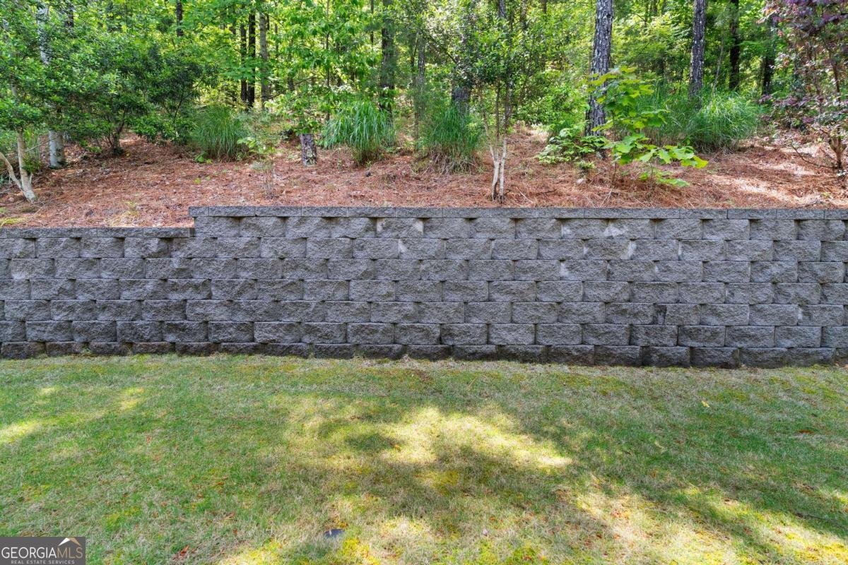276 Glens Loop Woodstock - Photo 32